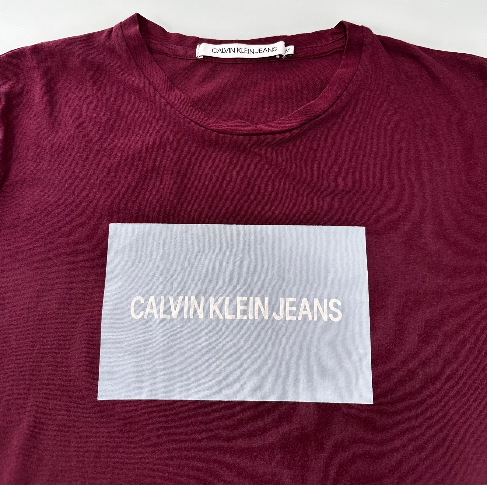 Calvin Klein Jeans t-shirt granate, tamanho M – photo 2